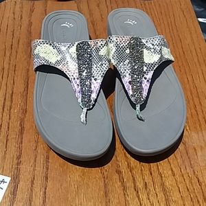 Bare Traps Sandals